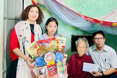 THĂM, CHÚC TẾT MẸ VIỆT NAM ANH HÙNG LÝ THỊ ĐÂY 101 TUỔI  NHÂN DỊP TẾT CỔ TRUYỀN 2024